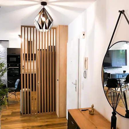 Moderne Avec Balcon, Jacuzzi Et Piscine * Мандельё-ла-Напуль