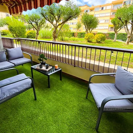 Moderne Avec Balcon, Jacuzzi Et Piscine * Mandelieu